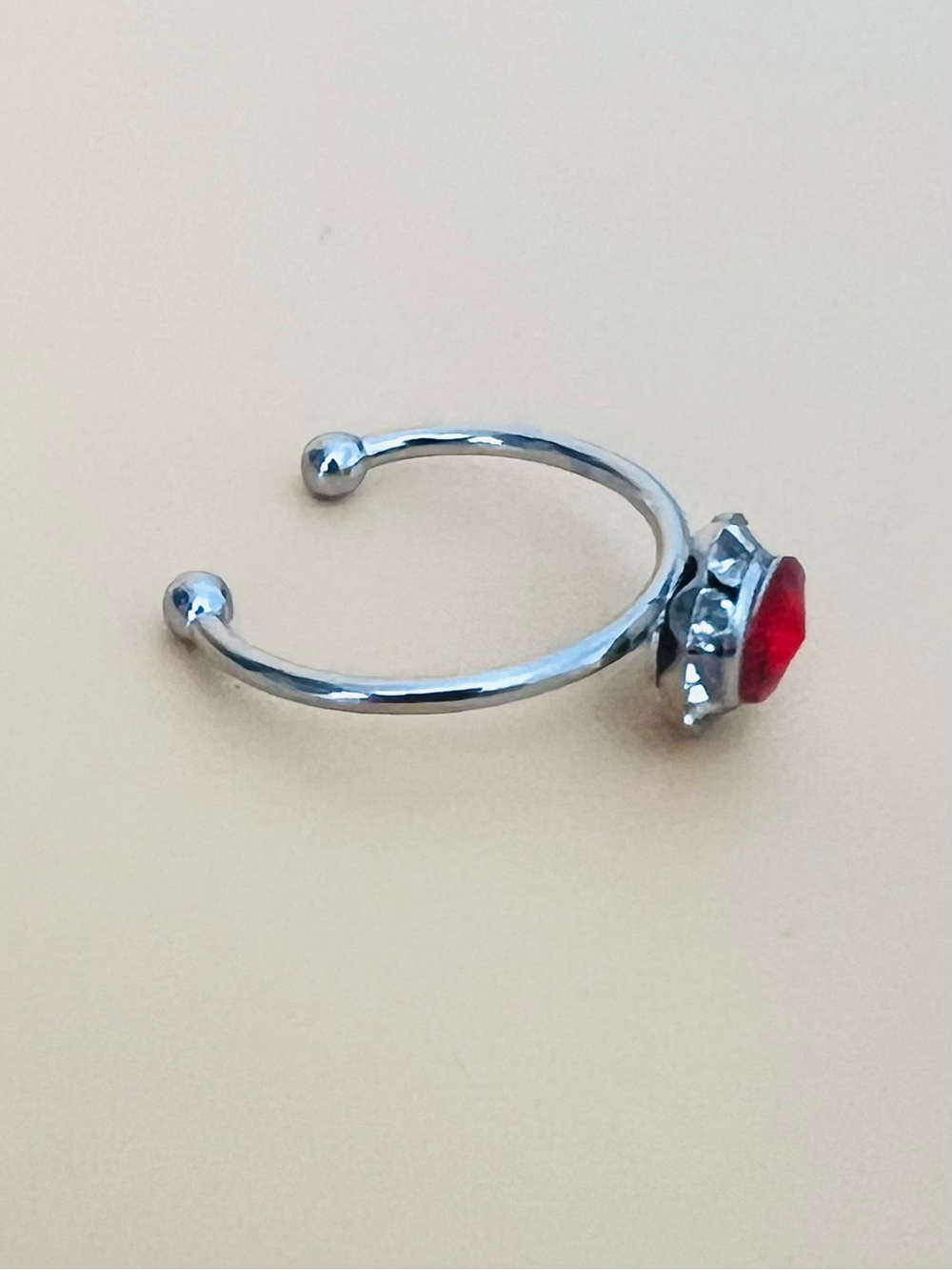 Adjustable gold plated ruby red Ring - Picture 6 of 7